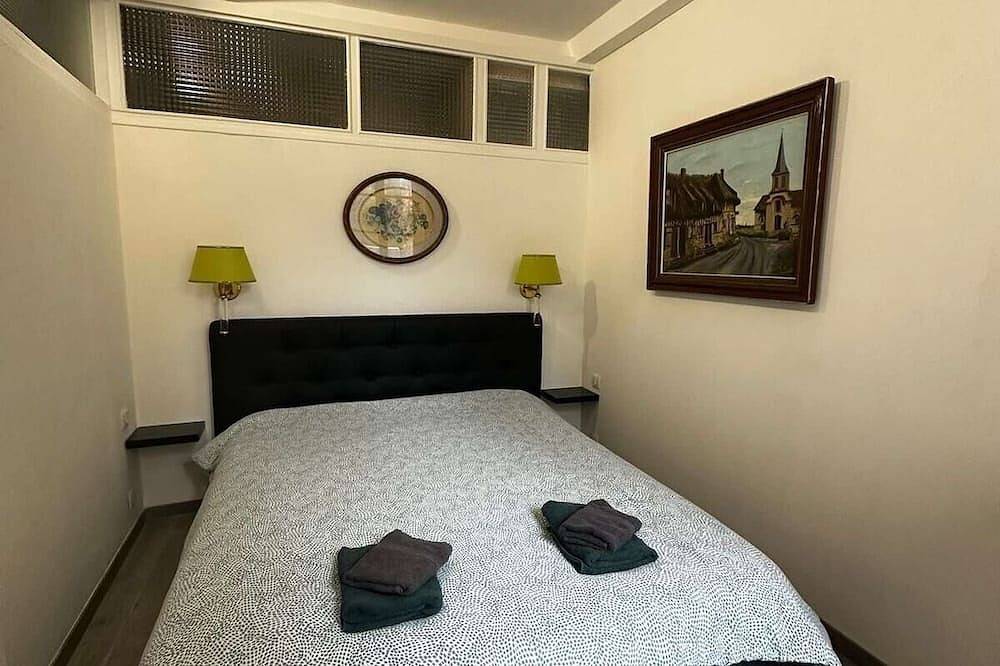 Entire apartment, Le Royal, F2 downtown in Bayeux, Bayeux region