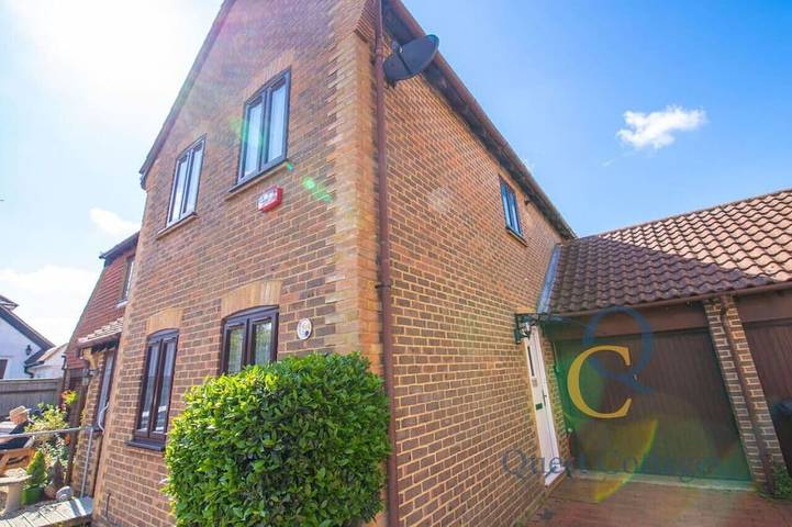 Cottage for 4 people, with garden and terrace in Tenterden