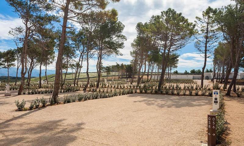 Camping für 9 Personen, mit Pool und Ausblick sowie Sauna und Garten auf Pag - 2