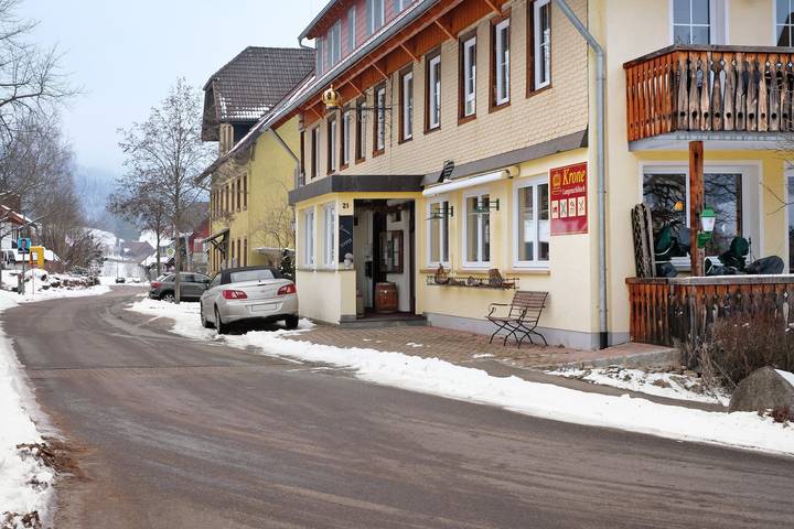 Habitación 'Doppelzimmer Mit Balkon 21' con jardín compartido, balcón y Wi-Fi in St. Georgen, Selva Negra Central