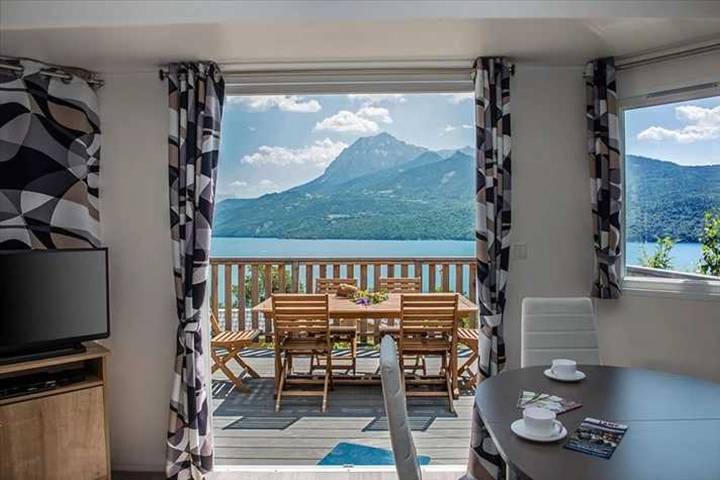 Camping für 4 Personen, mit Kinderpool in Französische Alpen - 2