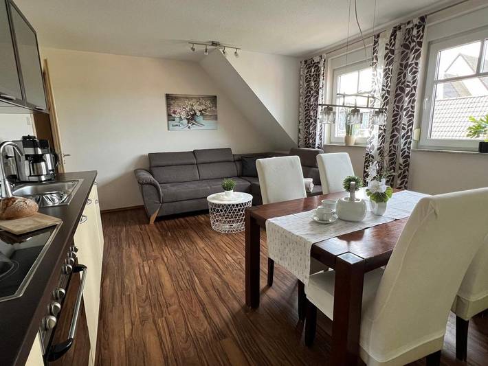 Ferienwohnung für 5 Personen, mit Terrasse und Garten in Dipperz