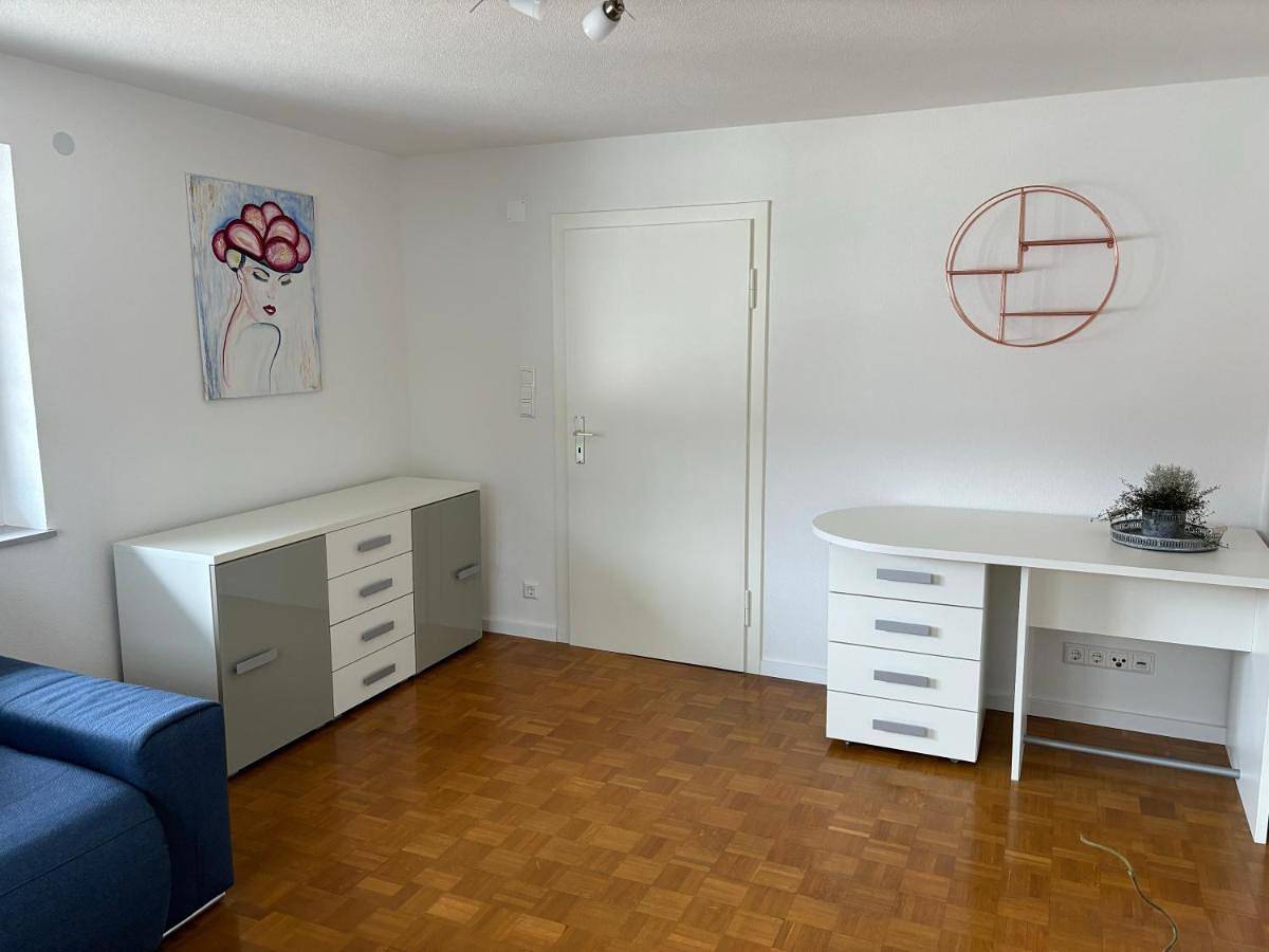 Appartement entier, Geräumige Ferienwohnung in ruhiger Lage, perfekt zum Entspannen in Freistett, Rheinau