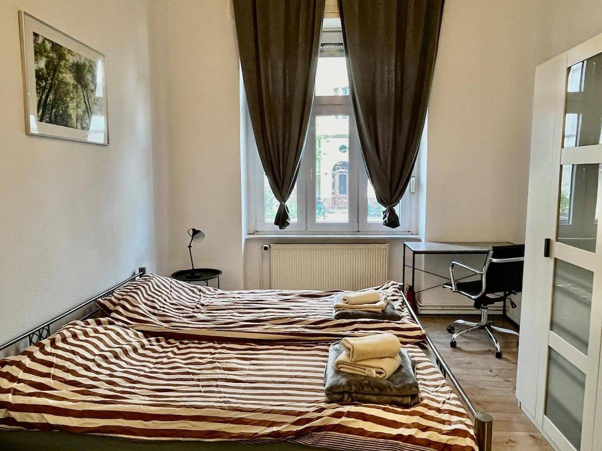 Ganze Wohnung, 2-Zimmer Fewo in Berlin Friedenau! in Friedenau, Berlin