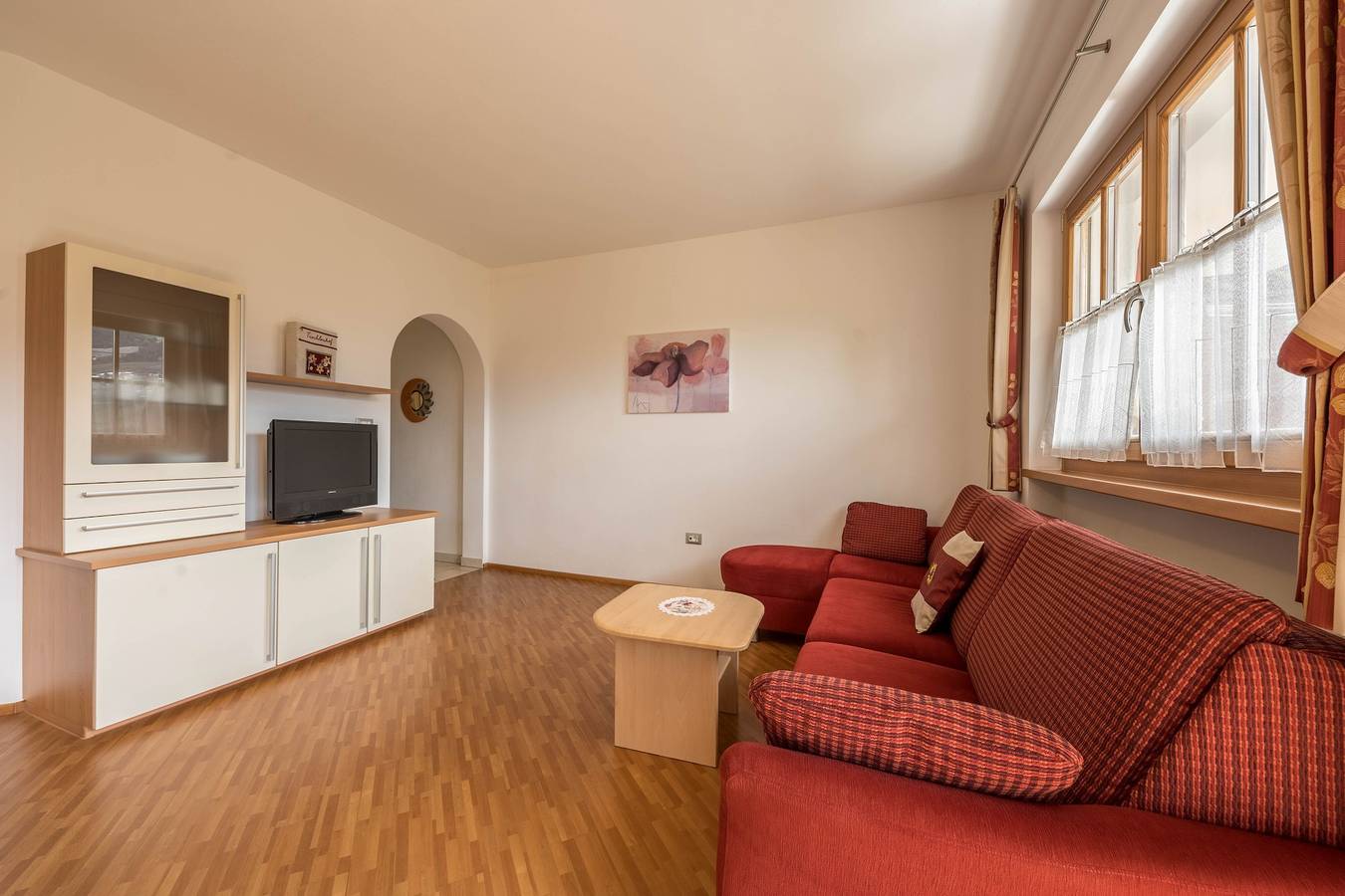 Ganze Wohnung, Ferienwohnung "Tischlerhof - Typ A" mit Wlan, Terrasse und Blick auf die Berge in Dorf Tirol, Passeiertal