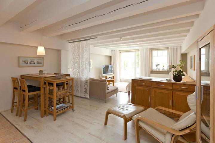 Ferienwohnung für 2 Personen, mit Balkon und Seeblick in Waren (Müritz) - 2