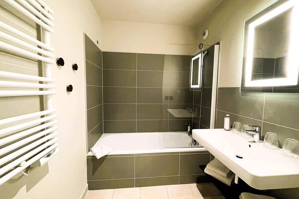 Appartement entier, Appart'hotel 1 chambre 2/4 personnes - Côté Golf in Juvignac, Côte méditerranéenne (France)