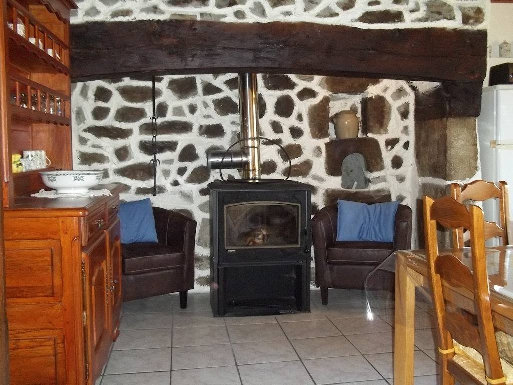 Ancienne ferme restaurée in Vebret, Parc naturel régional des Volcans d'Auvergne