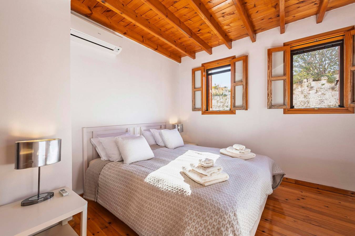 Maison Roxanne – A Historic Gem with a Garden in Rhodos Stadt, Rhodos