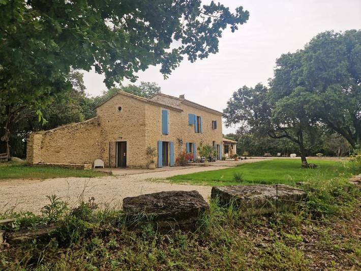 Location de vacances pour 4 personnes, avec piscine et jardin, animaux acceptés à Grignan - 2