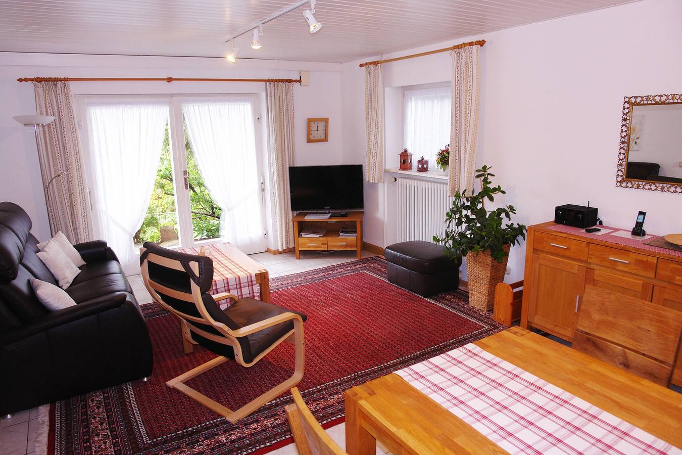 Ganze Wohnung, Apartment 'Talblickappartement - Whg 2' mit gemeinsamer Terrasse, Garten und Wlan in Seelbach, Mittlerer Schwarzwald
