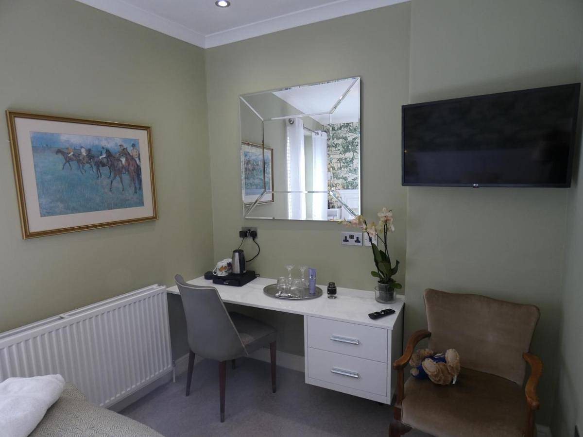Kentwood Guest House in Arnside, Lake District