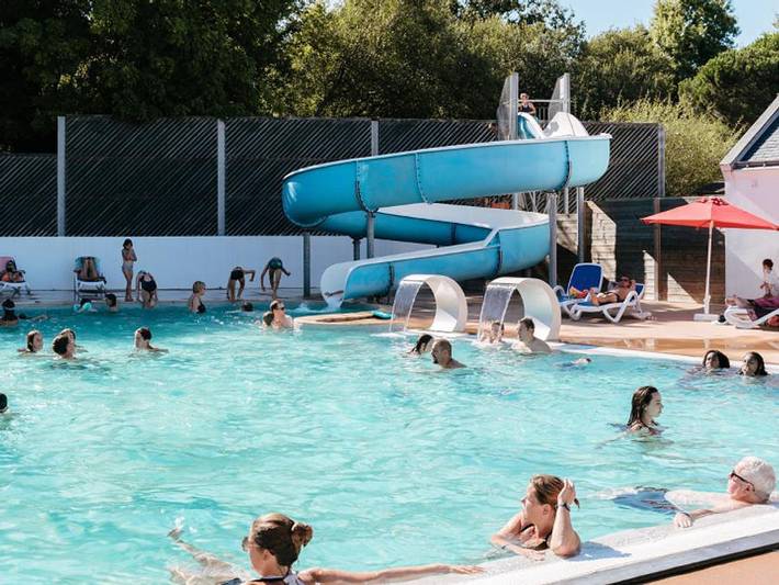 Camping pour 4 personnes, avec bassin pour enfant à Saint-Philibert