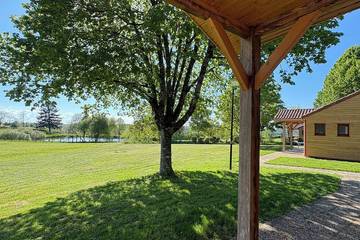 Hôtel pour 6 personnes, avec jardin et piscine à Jumilhac-le-Grand