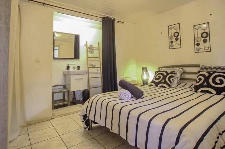 Location de vacances pour 6 personnes, avec jardin dans Grange l'Évêque - 3