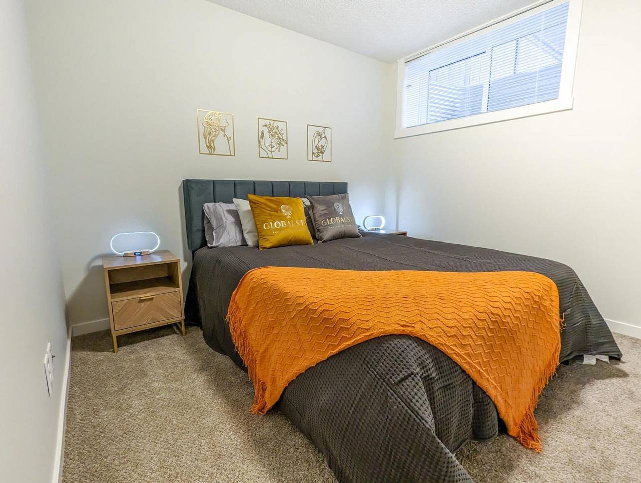 Ganze Wohnung, Calgary. New 1 Br Apartments in Cranston. in Calgary, Kanadische Rocky Mountains