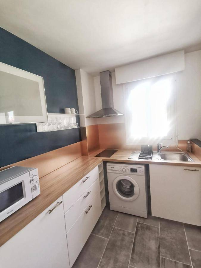 Appartement entier, Le 100 Brossolette in Noisy-le-Grand, Seine-Saint-Denis