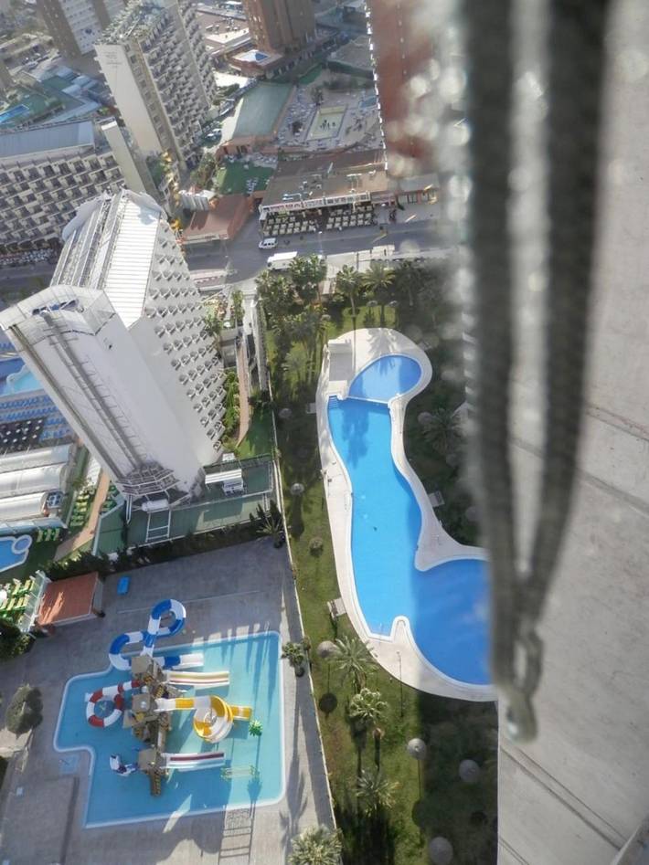 Casa rural para 6 personas, con vistas y jardín además de terraza y piscina, Se admiten mascotas en Benidorm - 2