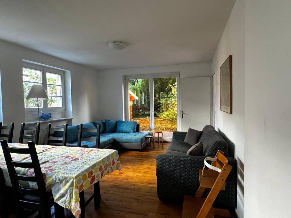 Three-Bedroom House in Berlin Zehlendorf, Berlin