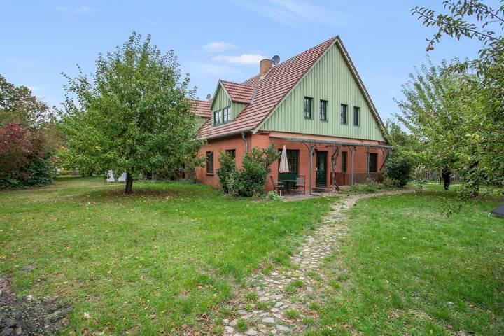 Ferienwohnung für 2 Personen, mit Garten an der Müritz