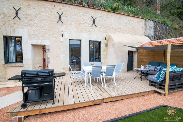 Gîte pour 6 personnes, avec jardin ainsi que terrasse et jacuzzi en Indre-et-Loire - 3