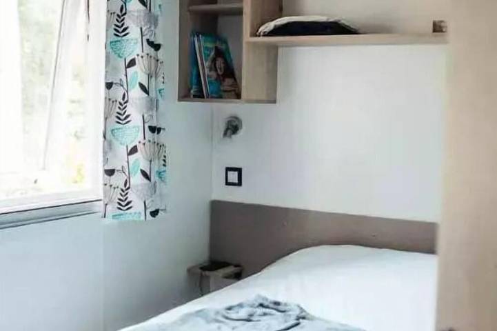 Mobil home pour 10 personnes à Peyrouse - 3