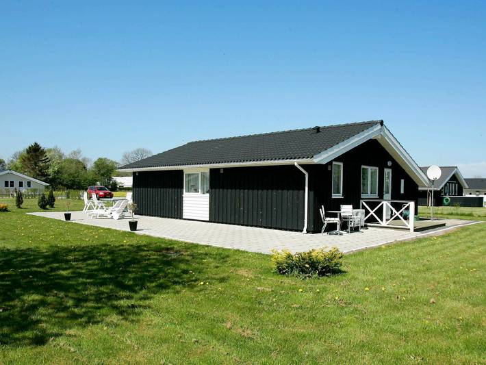 Ferienhaus für 5 Personen, mit Terrasse und Sauna sowie Garten und Whirlpool, kinderfreundlich in Øster Hurup - 2