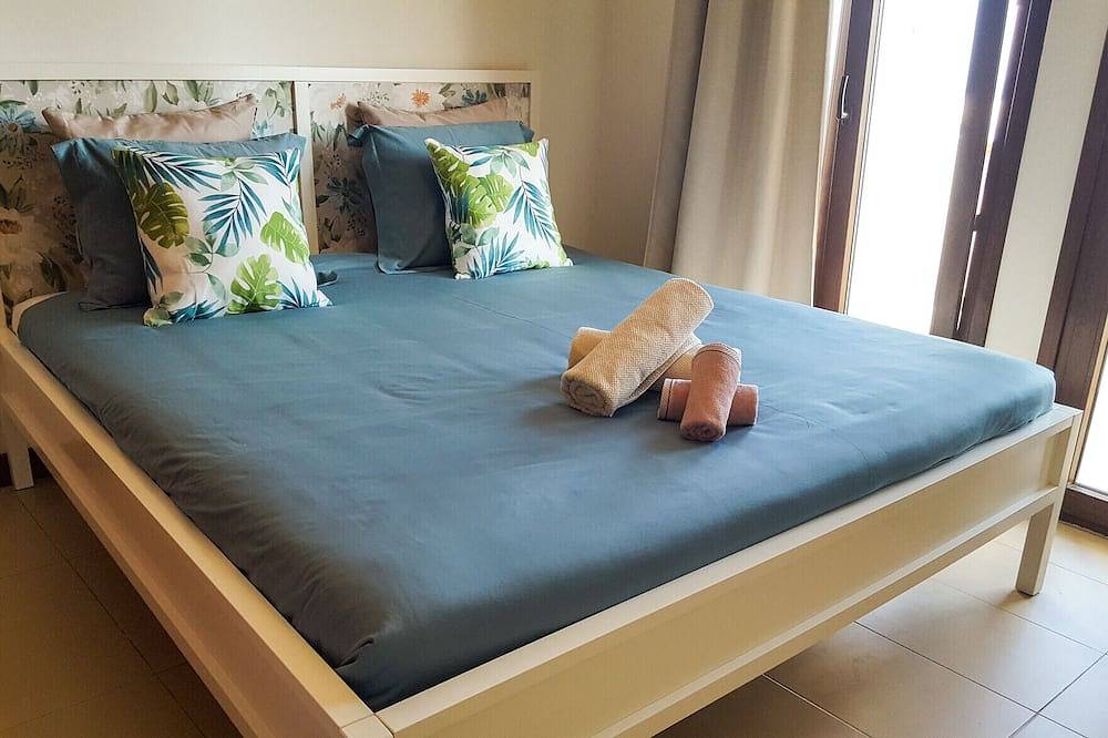 Aiolos 20 by Buenavilla|Great apartment in the marina of Puerto Calero in Puerto Calero, Yaiza