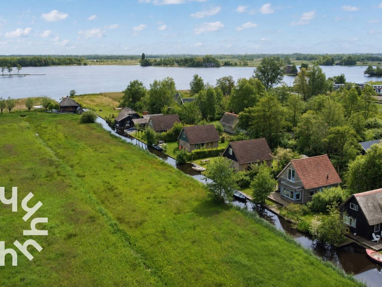 5-Personen Ferienhaus inklusive Motorboot auf dem Wasser im Herzen von Giethoorn in Giethoorn, Nationalpark Weerribben-Wieden