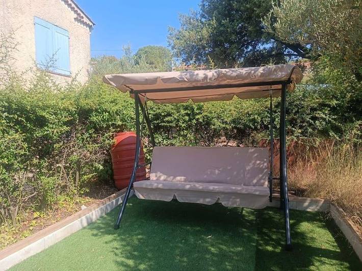 Location de vacances pour 6 personnes, avec jardin et vue, animaux acceptés à La Garde - 4