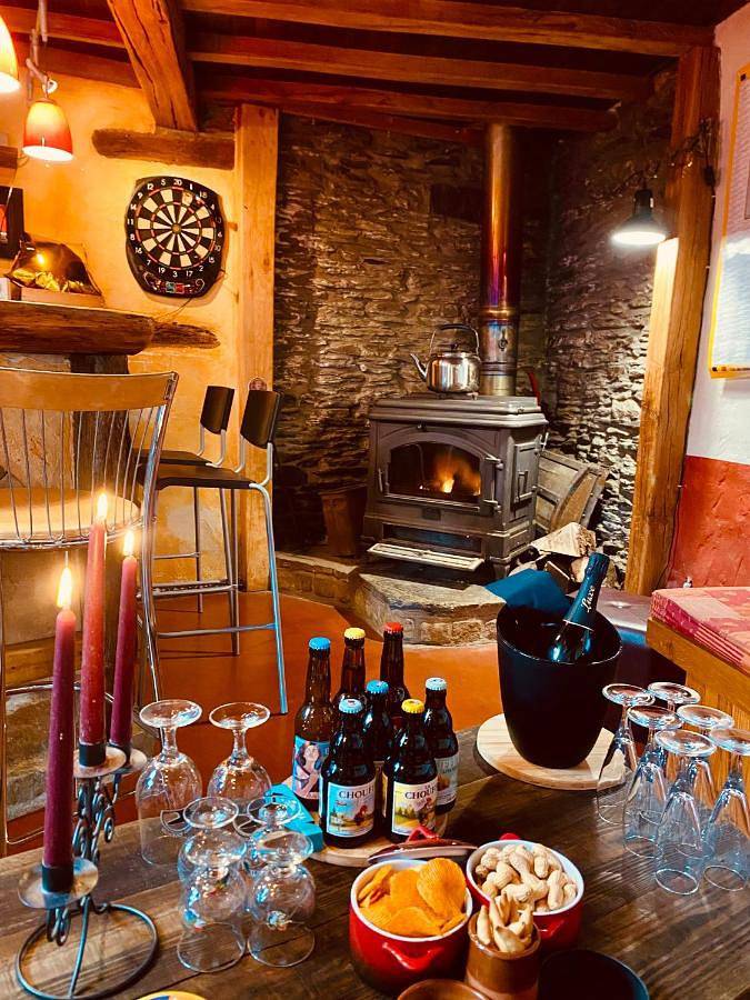B&b voor 4 personen, with Terras and Whirlpool as well as Tuin and Sauna in Houffalize