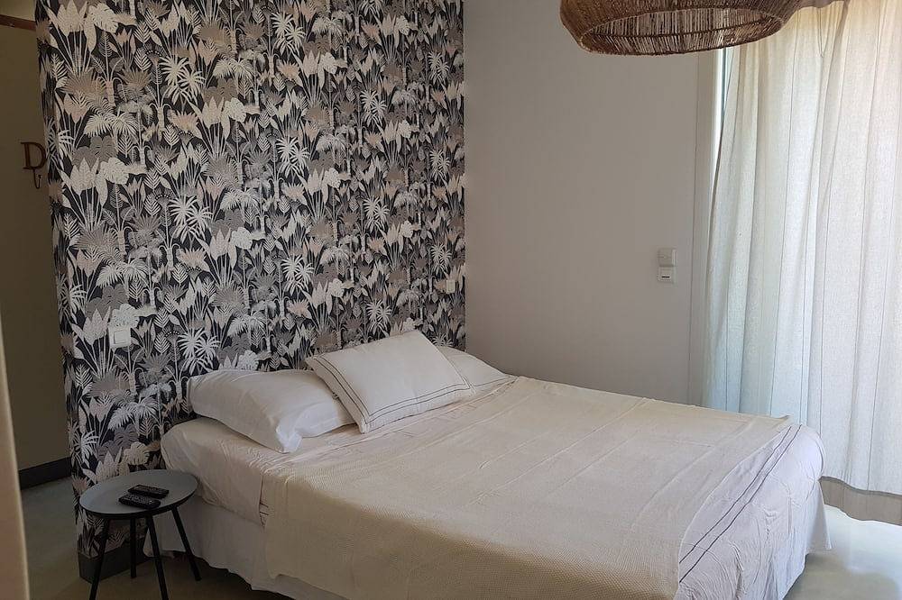 Villa in the south of France, exceptional setting, swimming pool, calm, wellness in Saint-Mathieu-de-Tréviers, Montpellier region