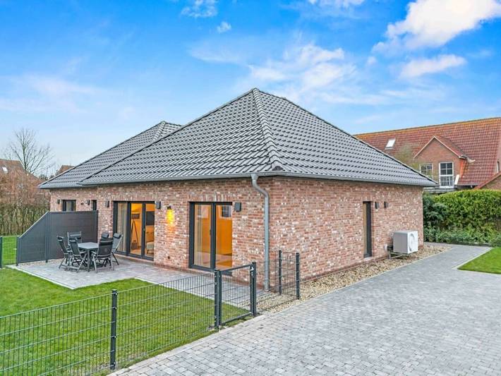 Luxus-Ferienhaus für 6 Personen, mit Terrasse und Garten in Greetsiel