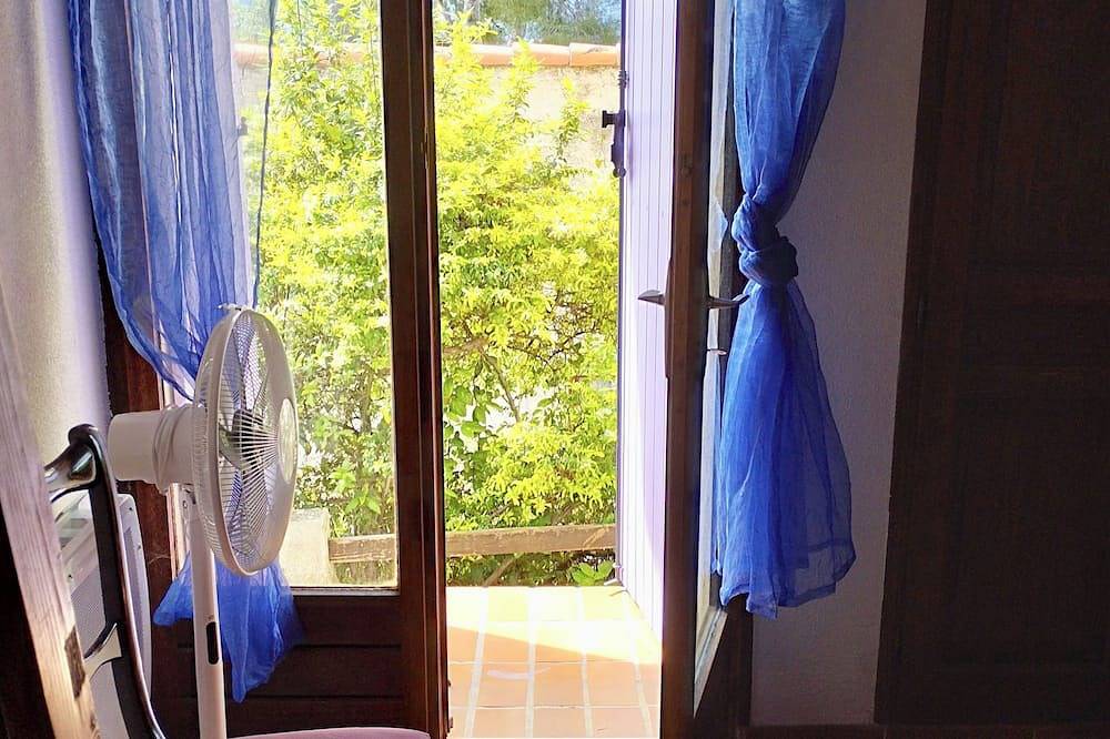 Quiet Villa With View And Pool, At The Foot Of Parc St Pons And 15 Minutes From Cassis in Gémenos, Mittelmeerküste (Frankreich)