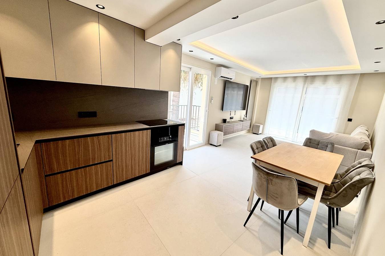 Appartement de vacances entier, Golfe Juan - 4 Personnes - Climatisation et Wifi in Golfe-Juan, Vallauris