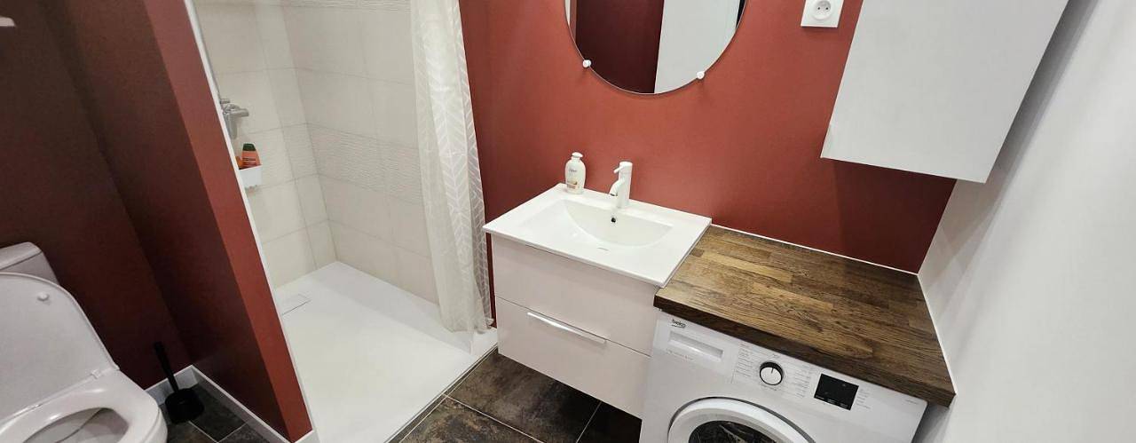 Appartement entier, "Le duo" studio cosy au cœur d'Epernay in Épernay, Marne