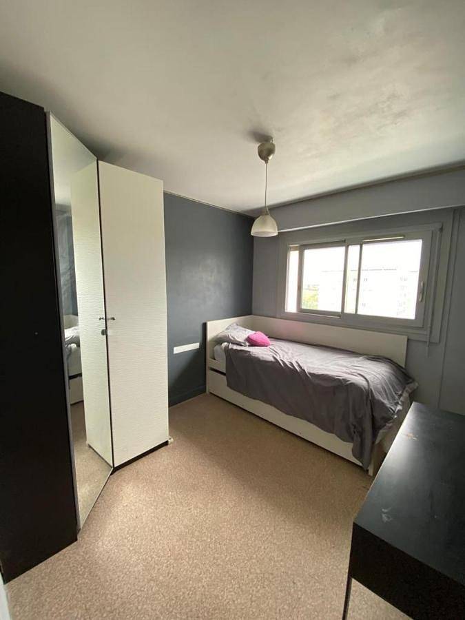 Appartement de vacances entier, Chambres privées in Vénissieux, Lyon et ses environs