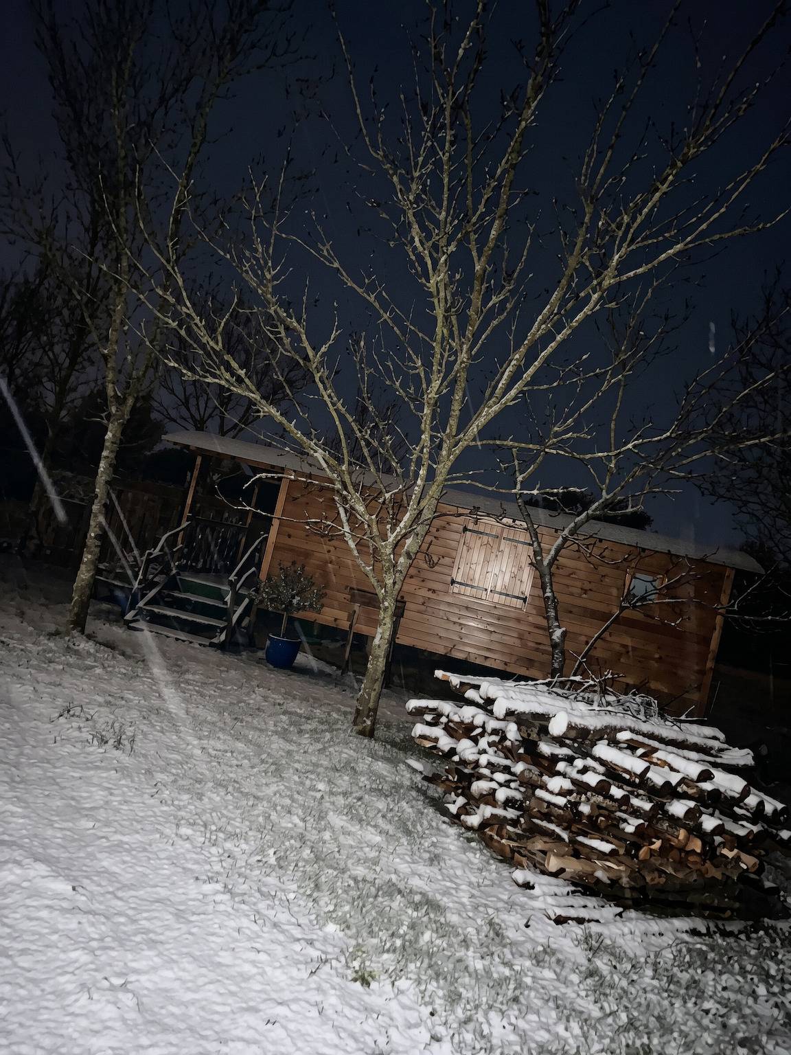 Hooiberg met spa op het platteland in Cabariot, foto 11