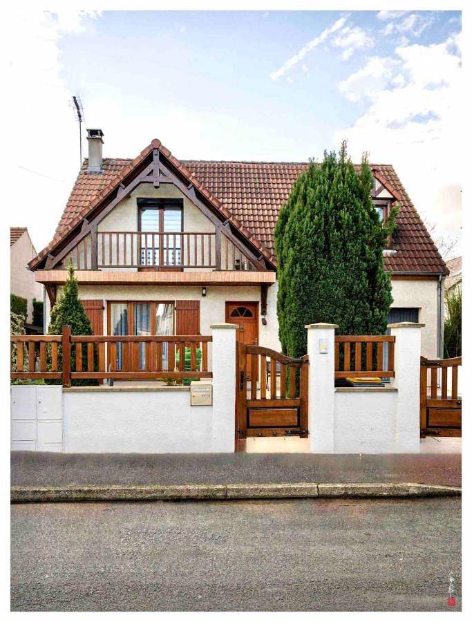 Three-Bedroom House in Courtry, Seine-et-Marne