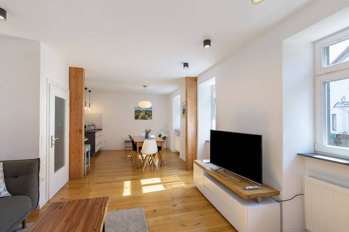 Ferienhaus 'Family' mit Gemeinschaftsterrasse und Wi-Fi in Thür, Osteifel