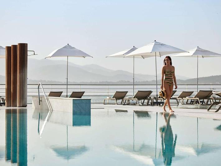 Hôtel pour 3 personnes, avec vue et sauna ainsi que jardin et piscine, animaux acceptés