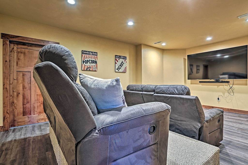 Sturgis Home w/ Private Hot Tub: Golf & Hike! in Black Hills