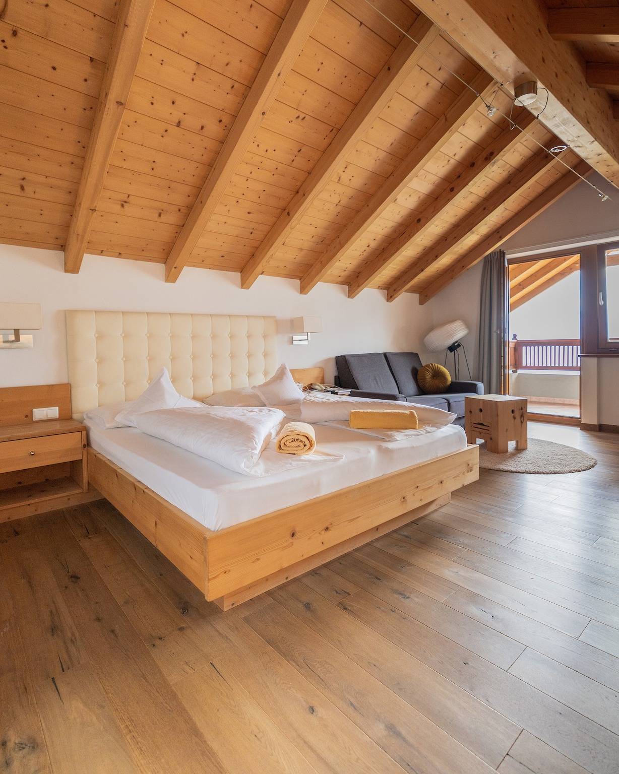 Zimmer 'Superior Doppelzimmer' mit Bergblick, Gemeinschaftsterrasse und Wlan in Dorf Tirol, Texelgruppe