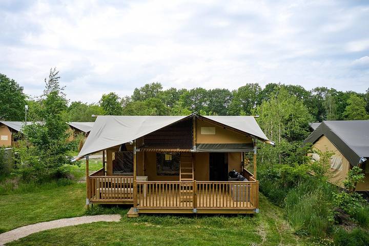 Villa für 6 Personen, mit Terrasse und Balkon/Terrasse - 1