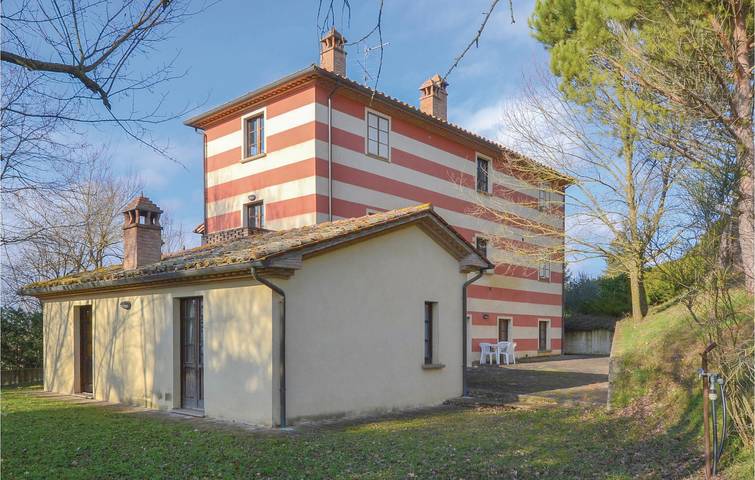 Ferienwohnung für 5 Personen, mit Terrasse und Pool, kinderfreundlich - 1