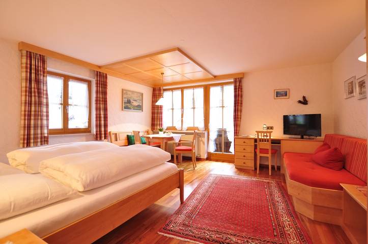 Pension für 2 Personen, mit Ausblick und Balkon sowie Garten in Oberstdorf