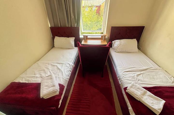 Appartement entier, Appartement 5 couchages avec WiFi in Wolverhampton, Région de Birmingham