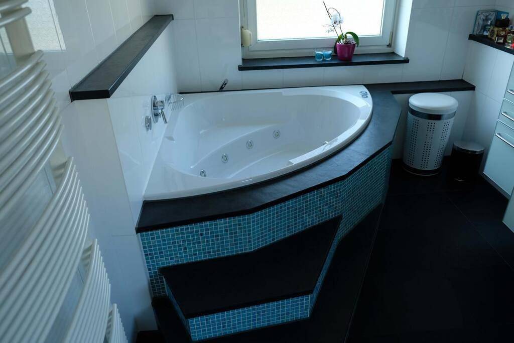 Ganze Wohnung, One-Bedroom Apartment in Poing, Oberbayern