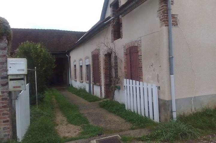Gîte pour 2 personnes à La Celle-Saint-Cyr