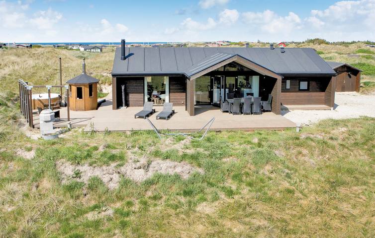 Ferienhaus für 6 Personen, mit Terrasse und Garten sowie Sauna in Løkken